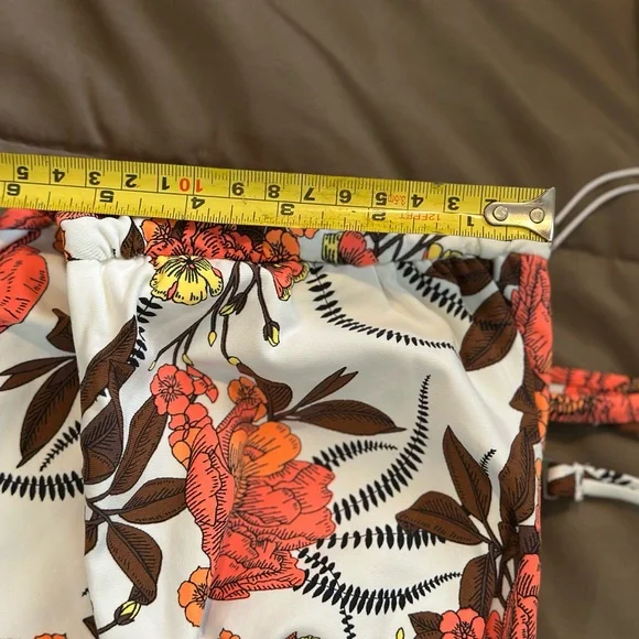 Floral Cutout Maaji Large Reversible Bikini Top Only - Picture 3 of 10